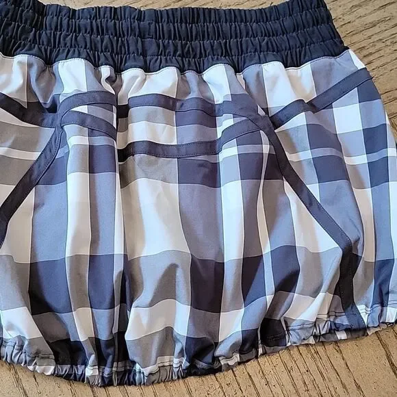 Lululemon size 8 plaid skirt skort - Picture 9 of 10